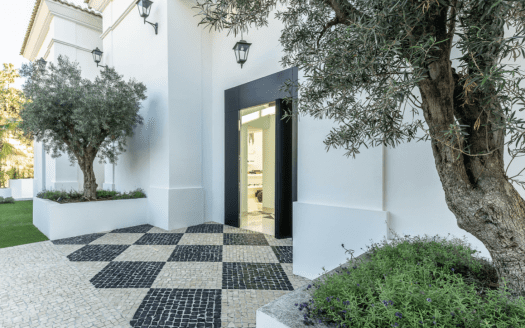 DESIGN VILLA IN LOS FLAMINGOS, BENAHAVIS, MALAGA