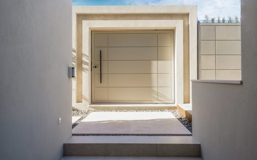 Fantastic Contemporary Villa in Marbella’s famous Golf Valley – Fantástica Villa Contemporánea en el famoso Valle del Golf de Marbella