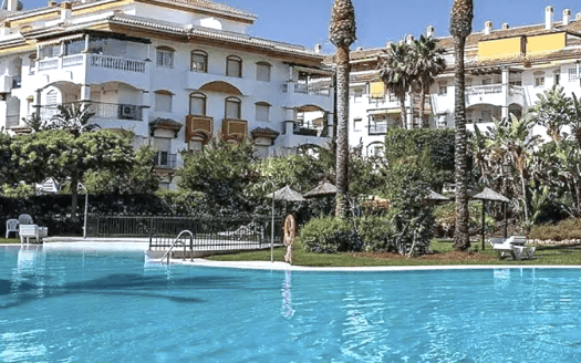 Beautiful apartment only 5 minutes by car from the famous Puerto Banús – Precioso apartamento a tan solo 5 minutos en coche del famoso Puerto Banús