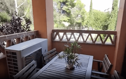 Great apartment with terrace on the famous Golden Mile of Marbella – Estupendo apartamento con terraza en la famosa Milla de Oro de Marbella