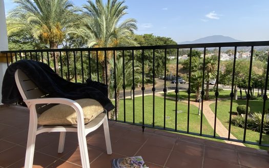 Beautiful apartment only 5 minutes by car from the famous Puerto Banús – Precioso apartamento a tan solo 5 minutos en coche del famoso Puerto Banús