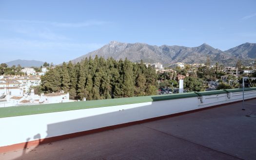 Penthouse for sale on Av. Ricardo Soriano, Marbella Center & Seaviews – Ático en venta en Av. Ricardo Soriano, Marbella Centro con vistas al Mar