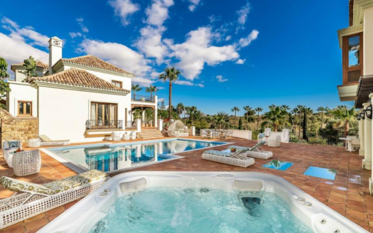 Paraiso Alto, Welcome to this Grand Mediterranean Estate with Seaviews